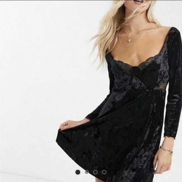 FREE PEOPLE Womens Kat Velvet Dress M Black Boho V Neck Lace Open Back NWT - Picture 1 of 12